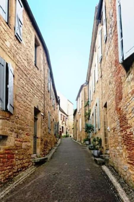 Demeure Du Xiiie-Xive S. Dans La Cite Medievale. Gourdon Zewnętrze zdjęcie